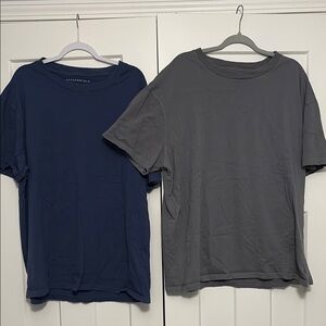 2 Aeropostale men’s basic short sleeve T-shirts size: XL